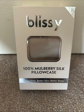 Blissy Mulberry Silk Pillowcase in Natural Beige, King size, New in box